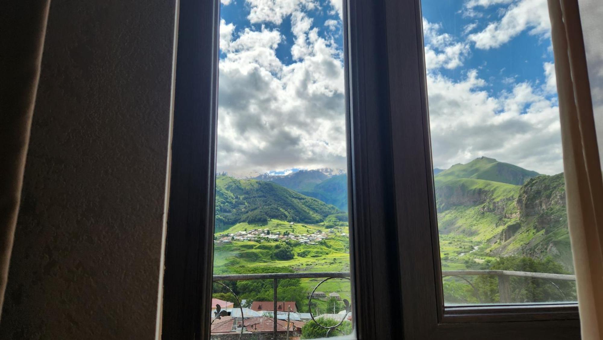 Hotel Toliketi Kazbegi Extérieur photo