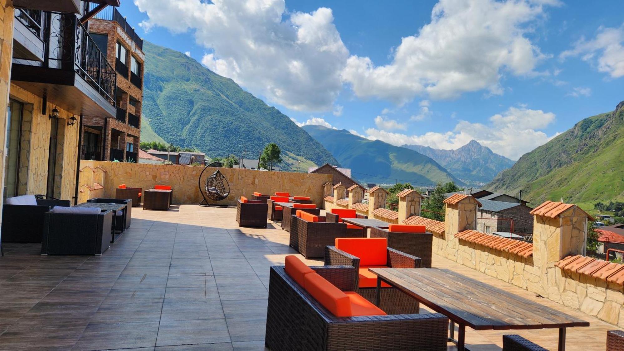 Hotel Toliketi Kazbegi Extérieur photo